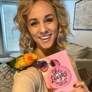 Meet your Posher, Amari